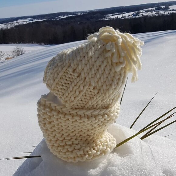 Knitted Hat and Scarf, wool made winter set, white cream - Picture 6 of 6